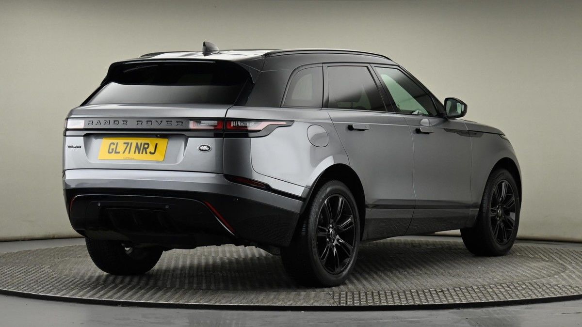 Land Rover Range Rover Velar Image 26