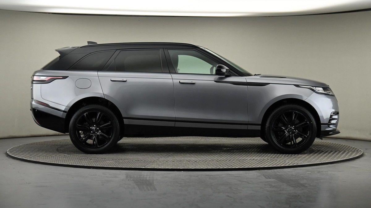 Land Rover Range Rover Velar Image 27