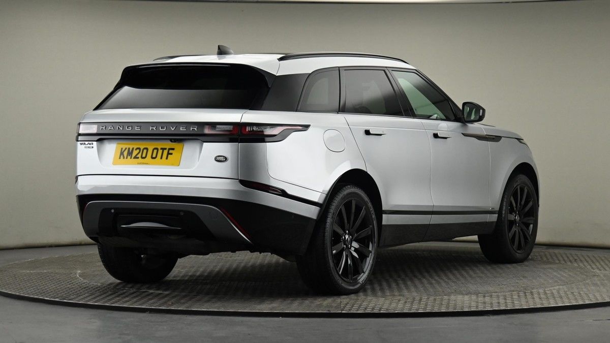 Land Rover Range Rover Velar Image 26