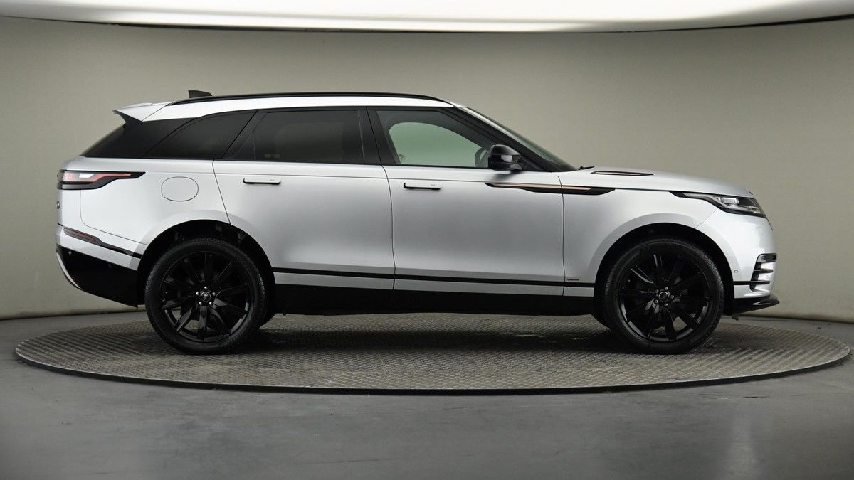 Land Rover Range Rover Velar Image 27