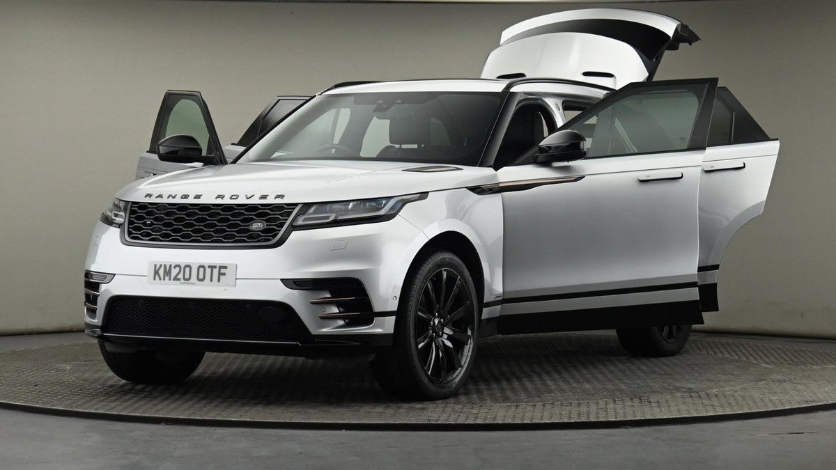 Land Rover Range Rover Velar Image 28