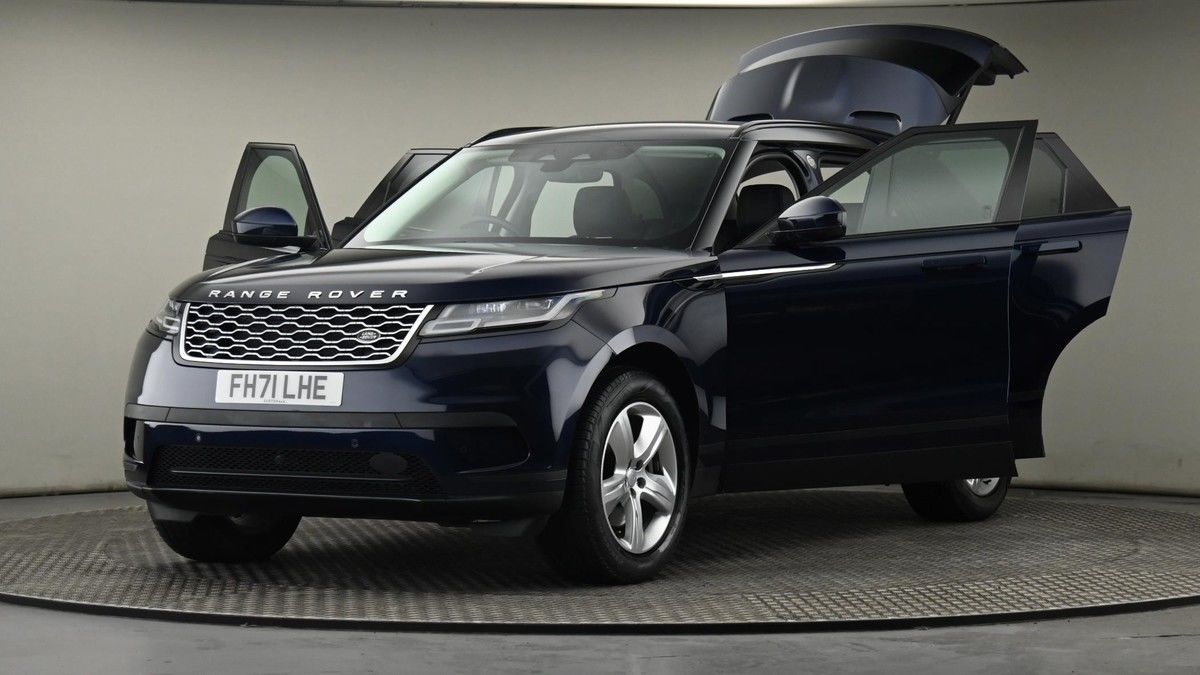 More views of Land Rover Range Rover Velar