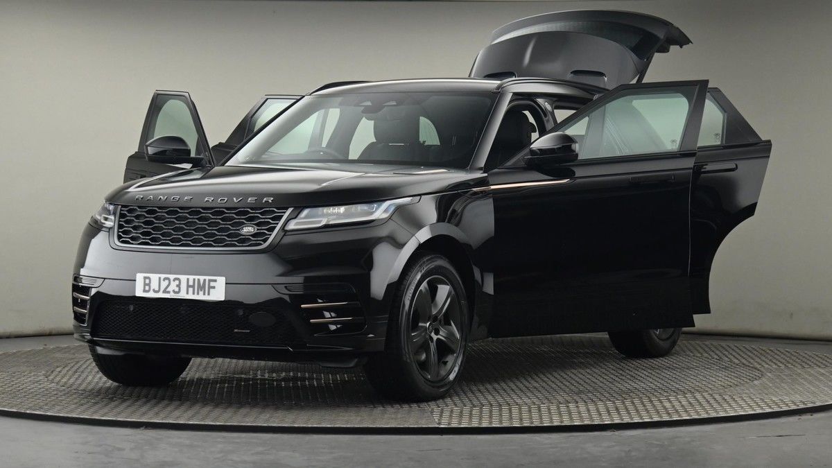 Land Rover Range Rover Velar Image 28