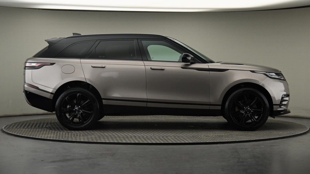 Land Rover Range Rover Velar Image 27