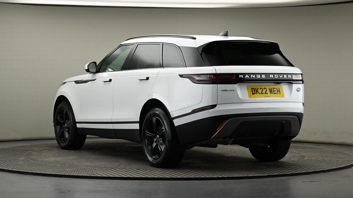 Land Rover Range Rover Velar Image 24