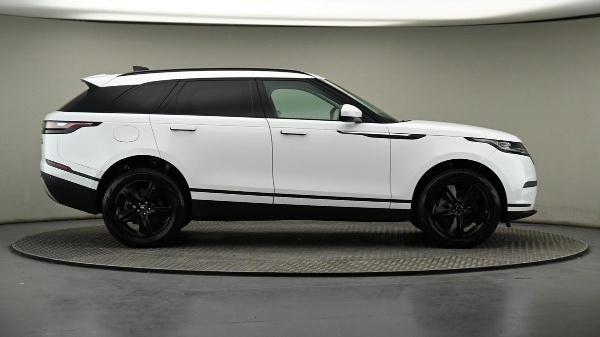 Land Rover Range Rover Velar Image 27