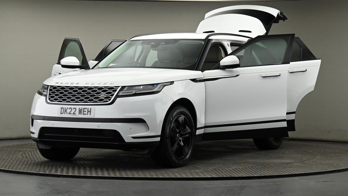 Land Rover Range Rover Velar Image 28