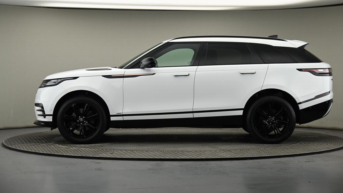 Land Rover Range Rover Velar Image 23