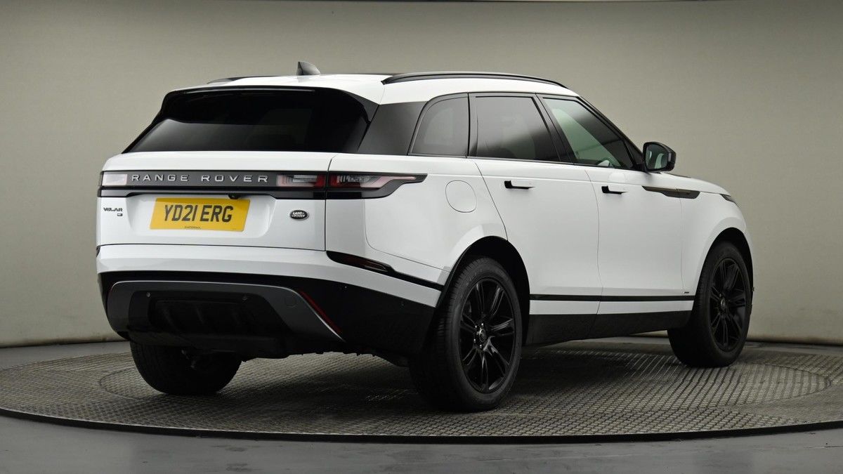 Land Rover Range Rover Velar Image 26