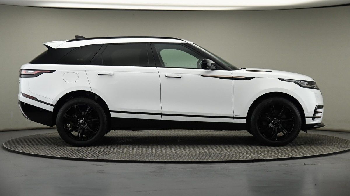 Land Rover Range Rover Velar Image 27