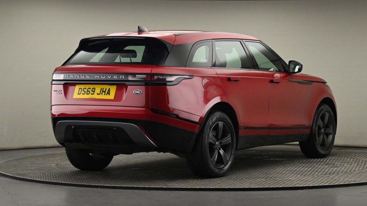 Land Rover Range Rover Velar Image 26