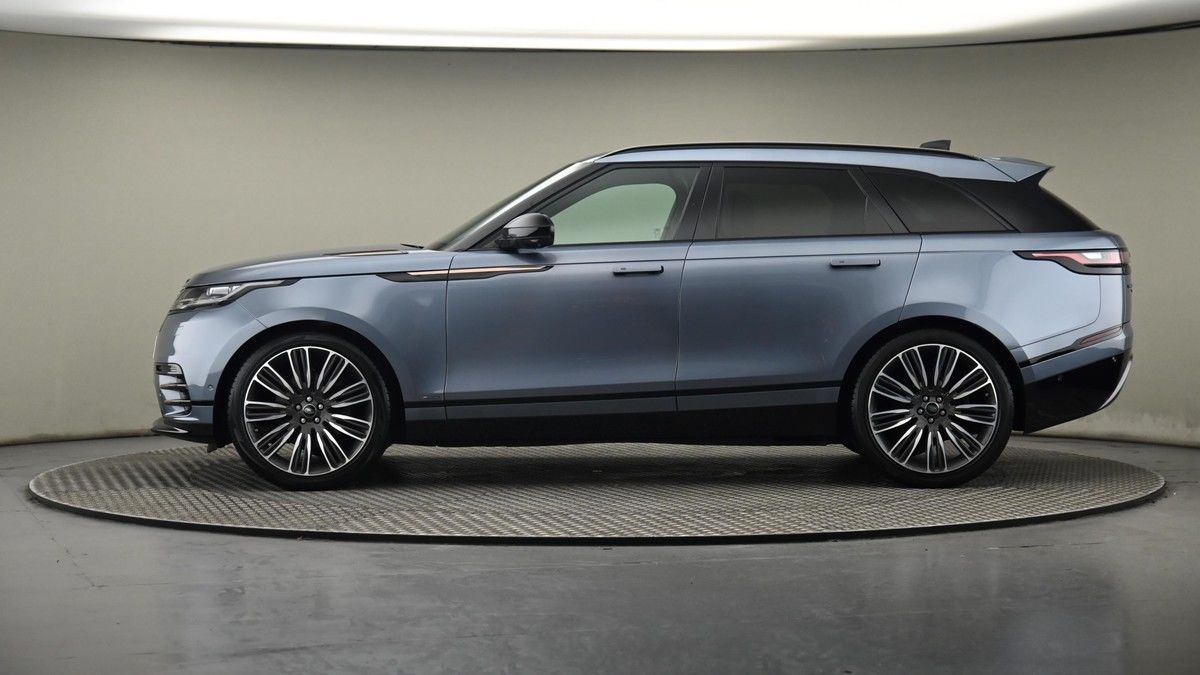 Land Rover Range Rover Velar Image 23