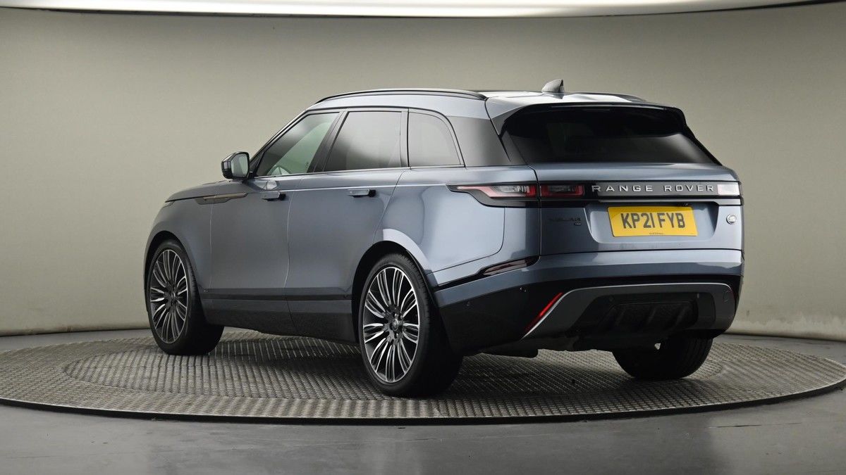 Land Rover Range Rover Velar Image 24