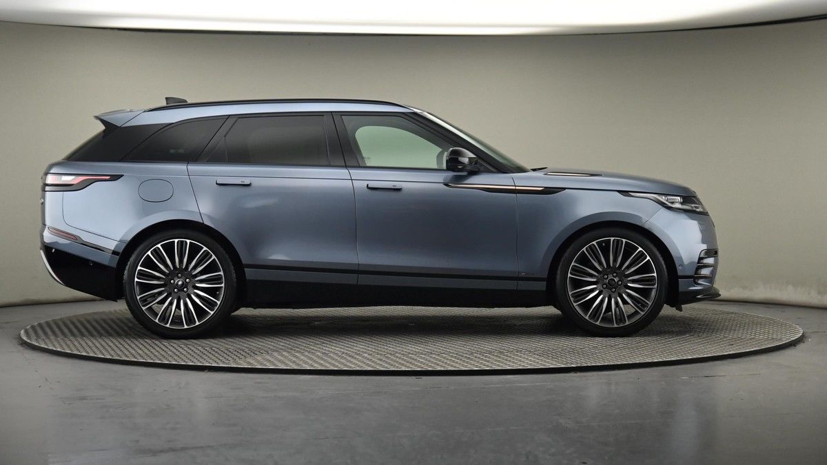 Land Rover Range Rover Velar Image 27