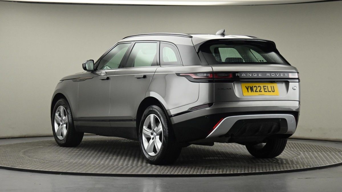 Land Rover Range Rover Velar Image 24