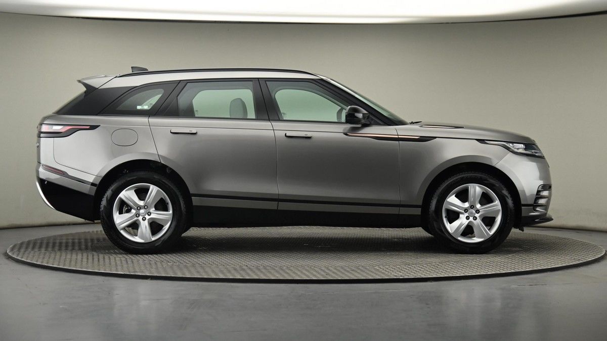 Land Rover Range Rover Velar Image 27