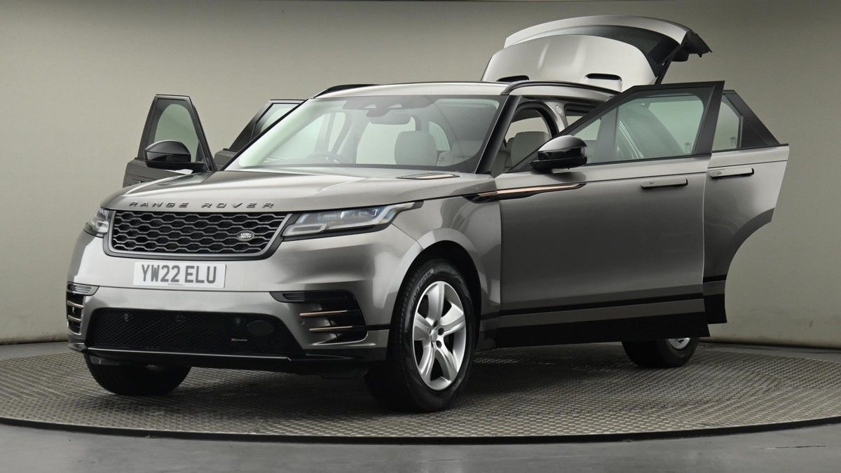 Land Rover Range Rover Velar Image 28