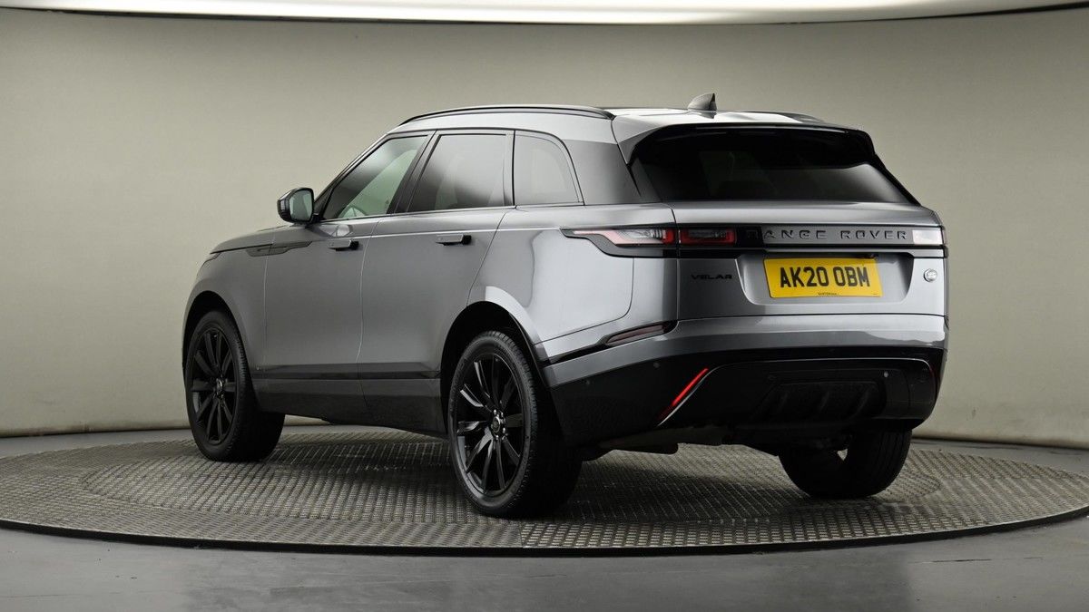 Land Rover Range Rover Velar Image 24