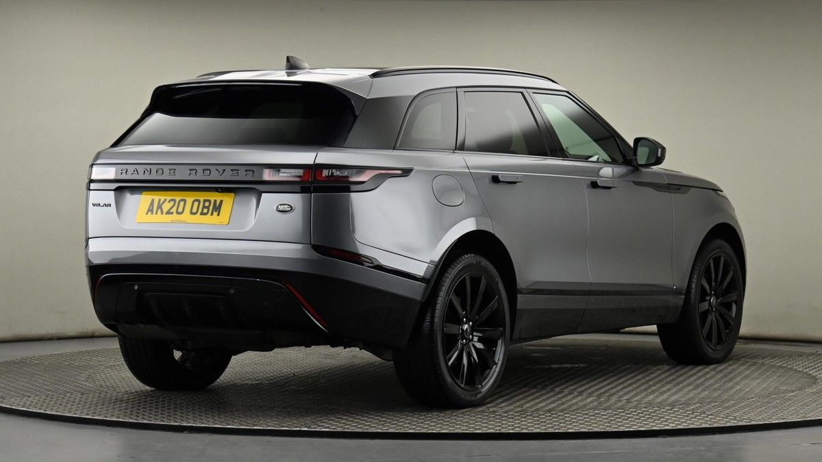 Land Rover Range Rover Velar Image 26