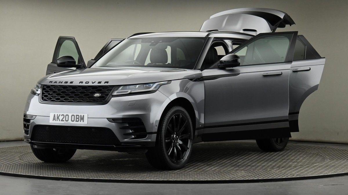 Land Rover Range Rover Velar Image 28