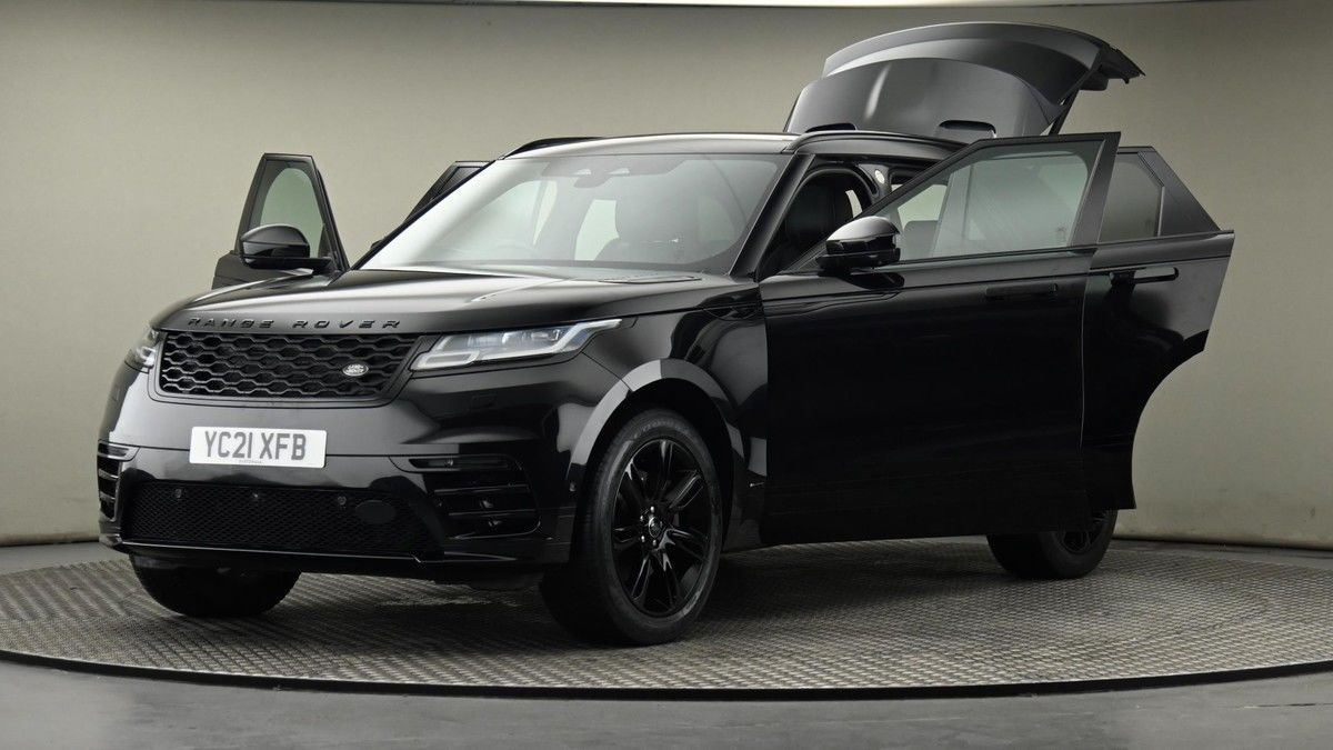 Land Rover Range Rover Velar Image 28