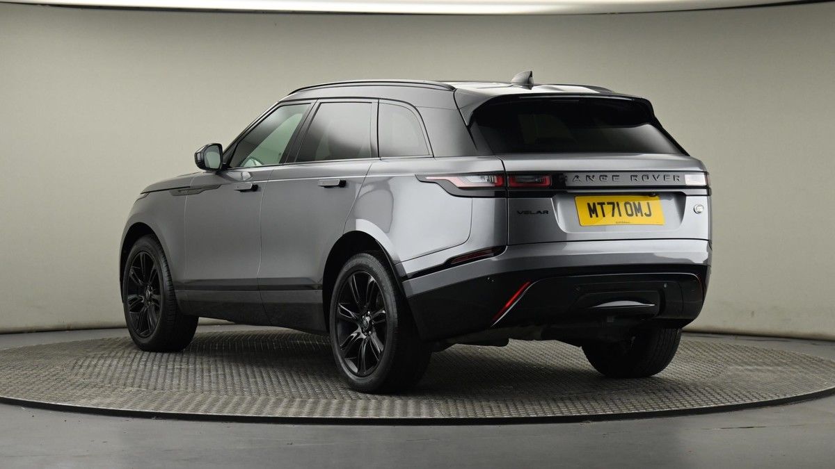 Land Rover Range Rover Velar Image 24