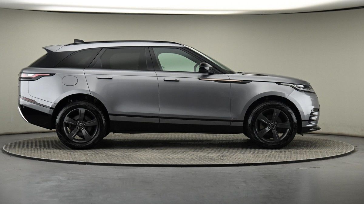 Land Rover Range Rover Velar Image 27