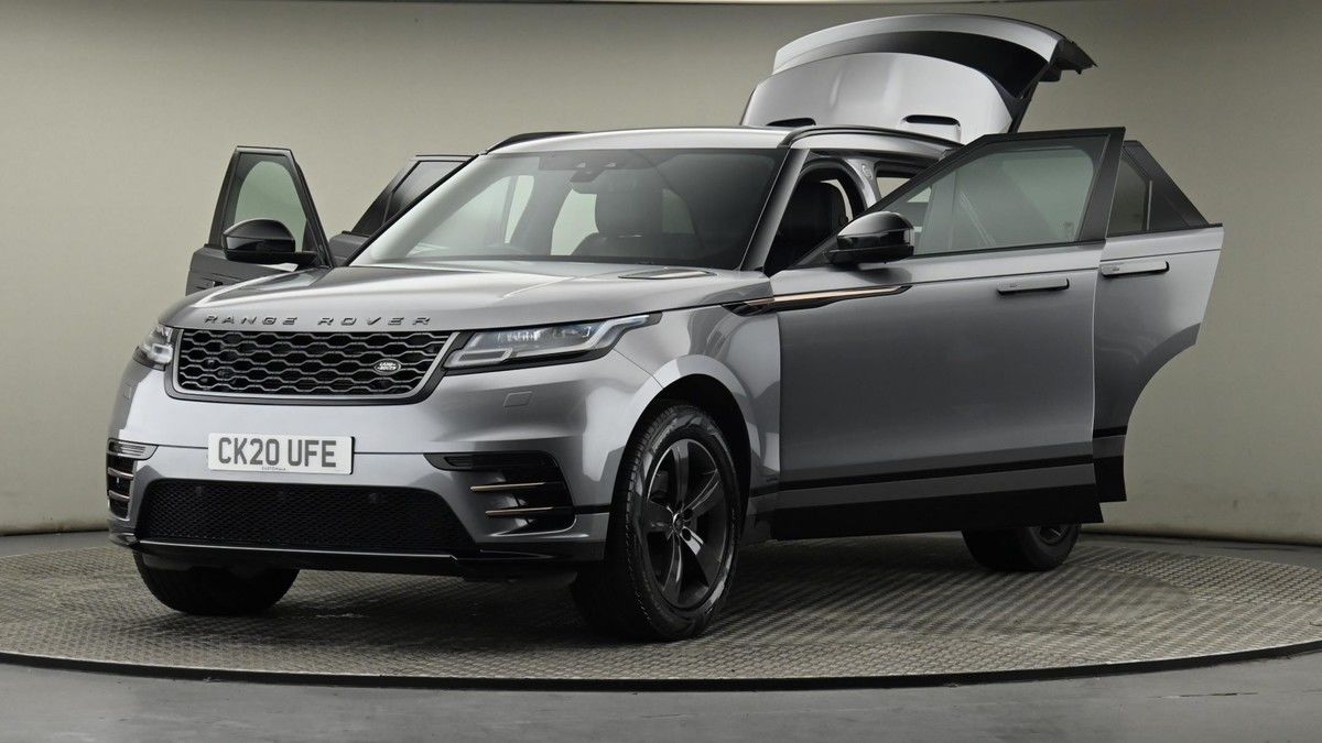 Land Rover Range Rover Velar Image 28