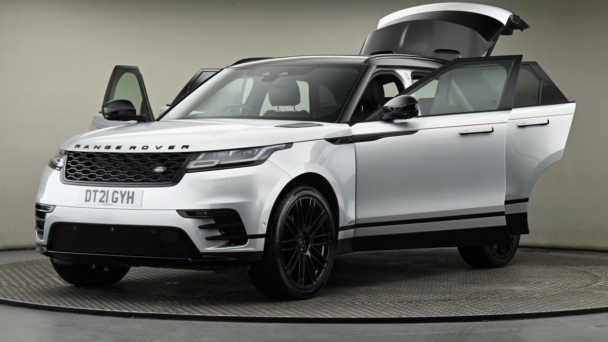 Land Rover Range Rover Velar Image 28