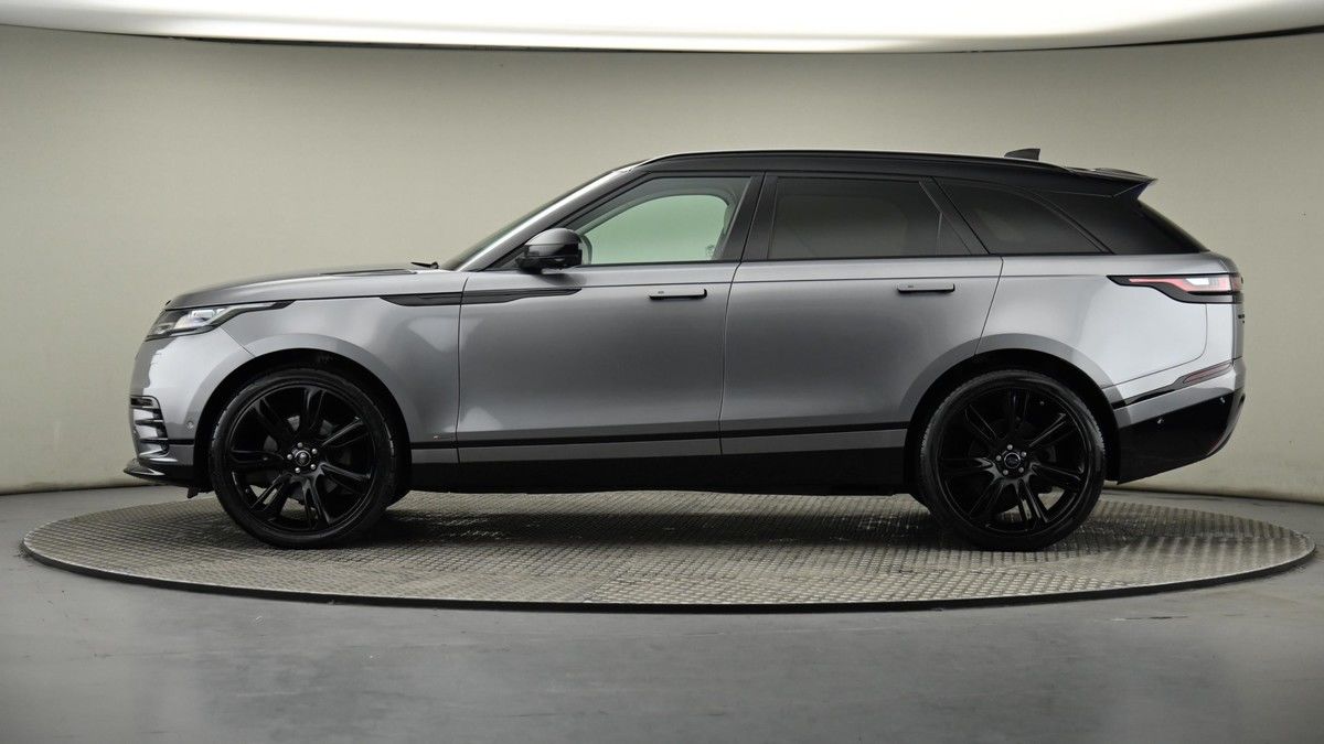 Land Rover Range Rover Velar Image 23