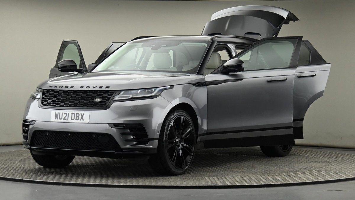 Land Rover Range Rover Velar Image 28