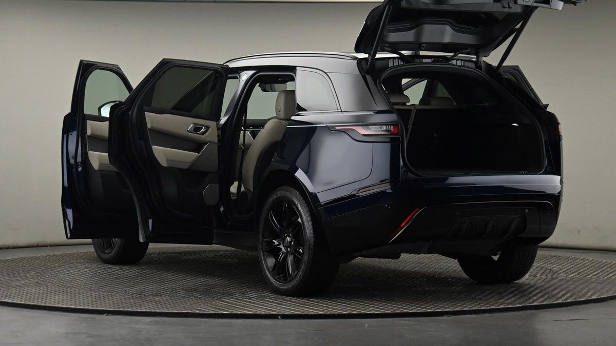 More views of Land Rover Range Rover Velar