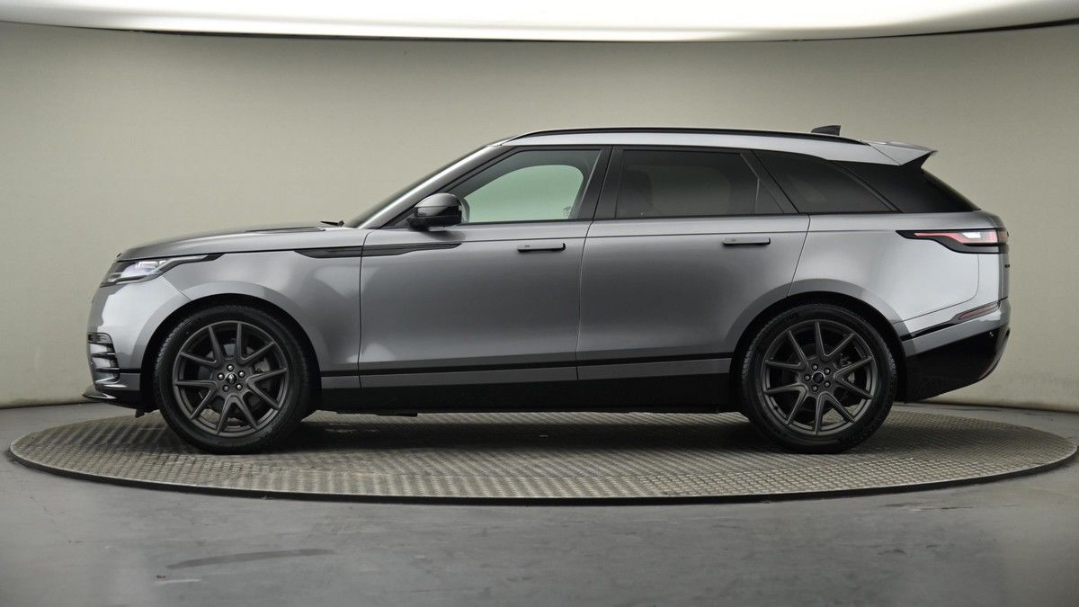 Land Rover Range Rover Velar Image 23