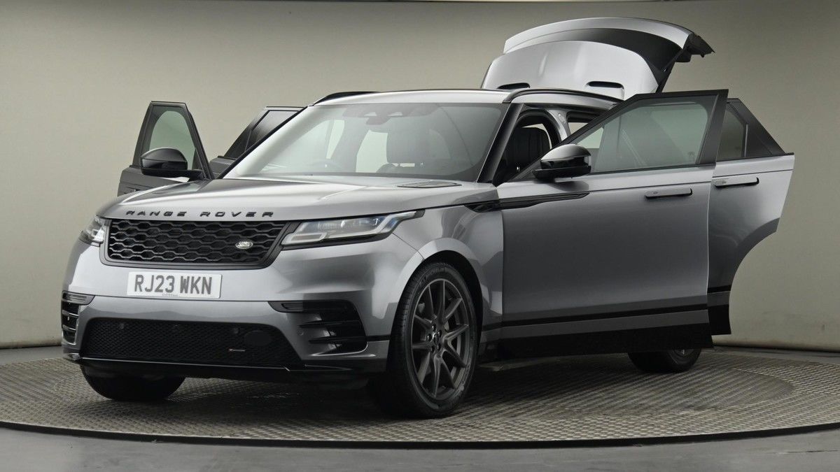 Land Rover Range Rover Velar Image 28