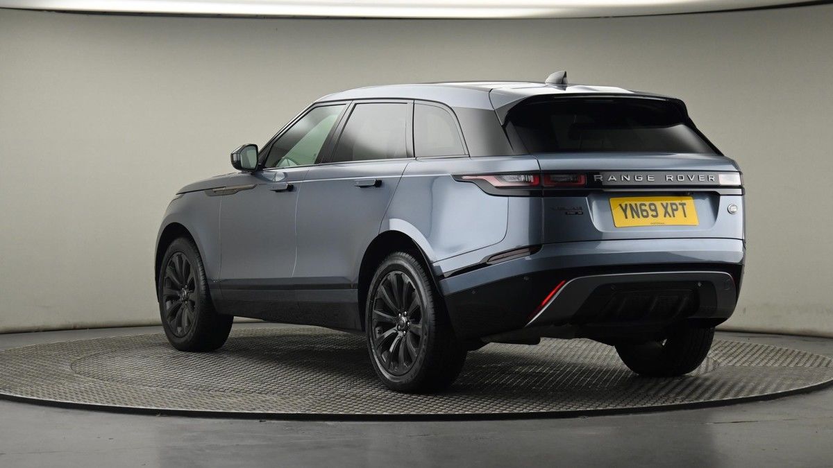 More views of Land Rover Range Rover Velar