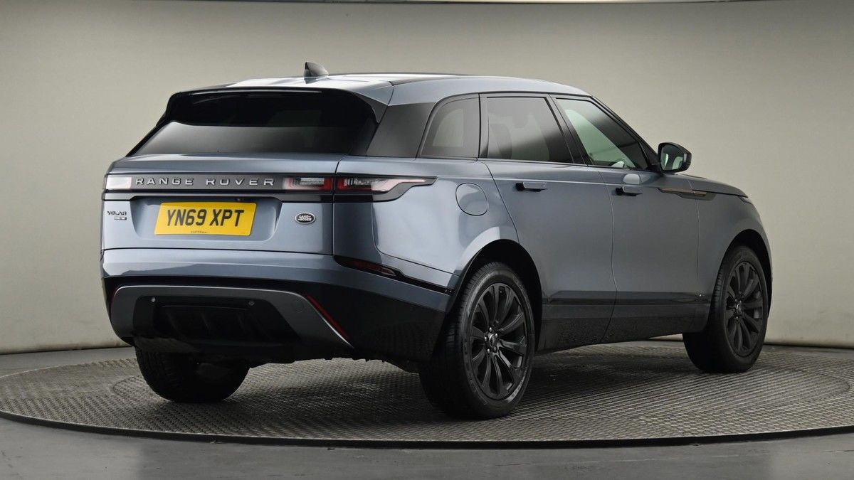 More views of Land Rover Range Rover Velar