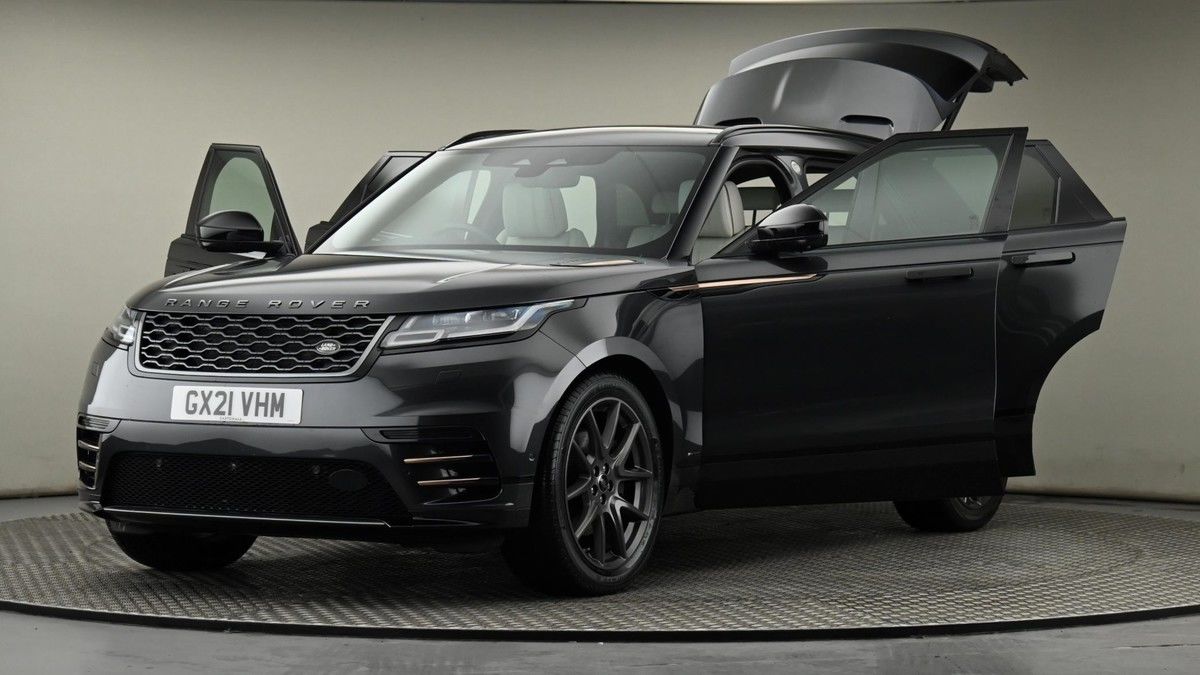 Land Rover Range Rover Velar Image 28