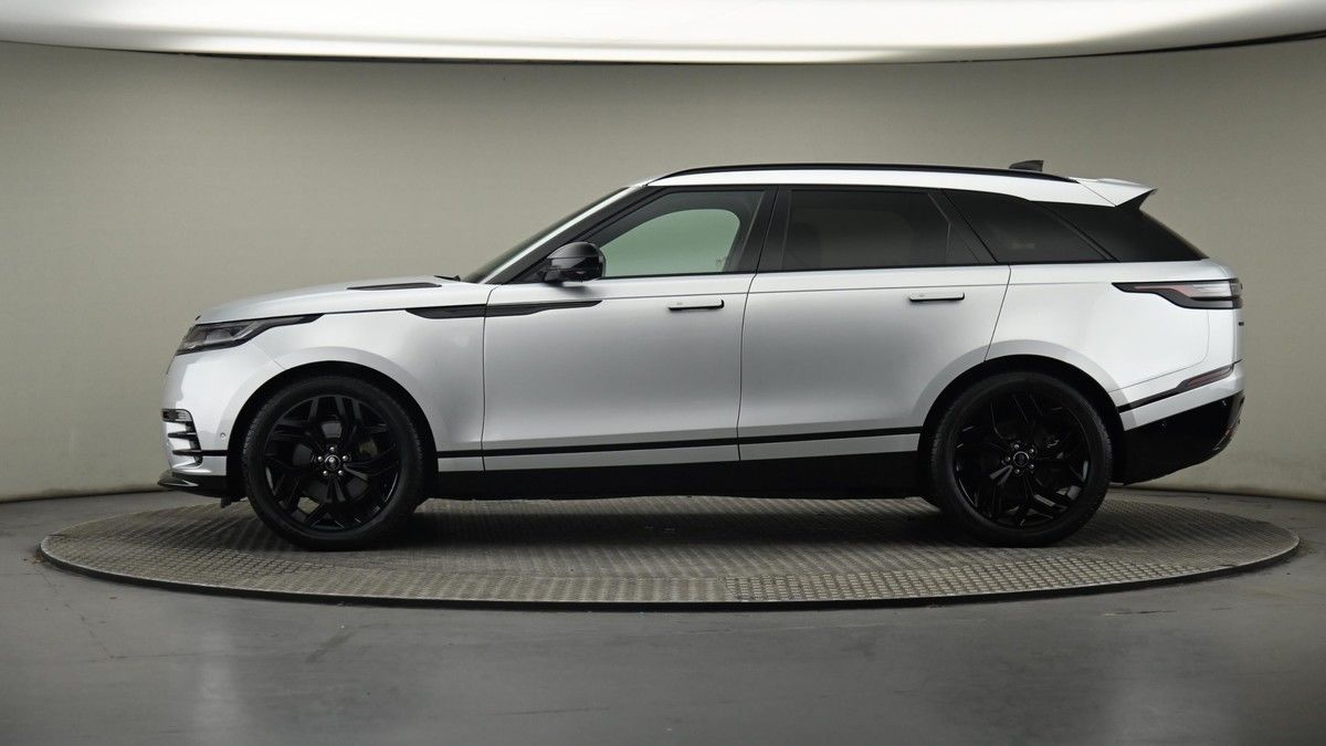 Land Rover Range Rover Velar Image 23