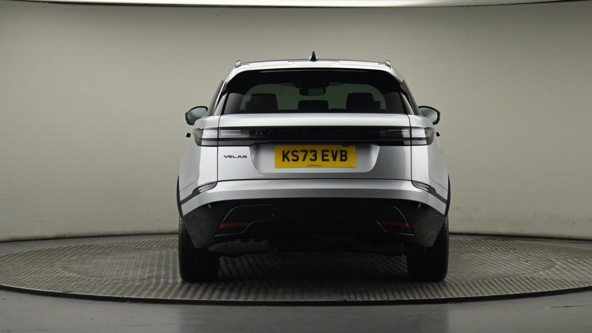 Land Rover Range Rover Velar Image 25