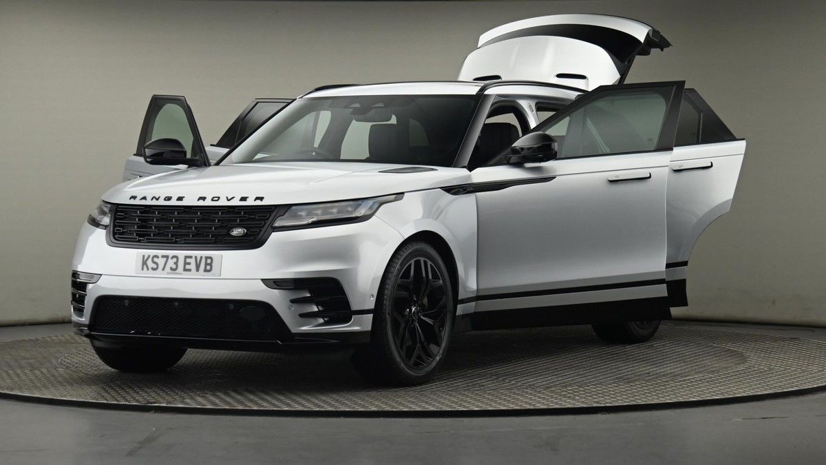 Land Rover Range Rover Velar Image 28