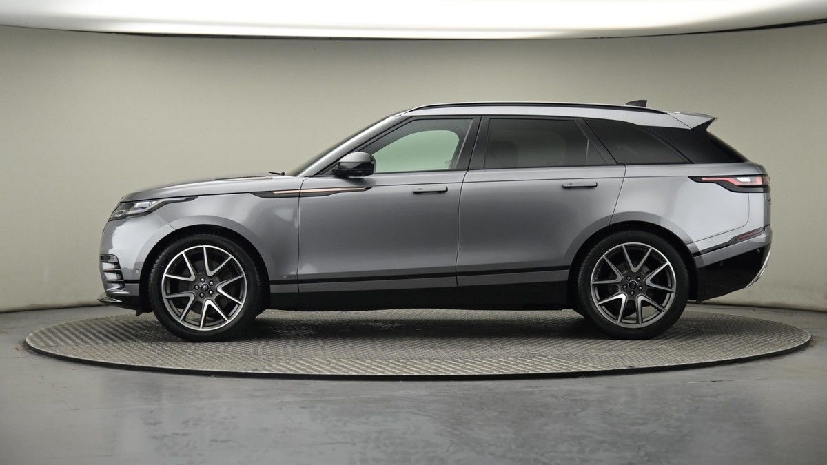 Land Rover Range Rover Velar Image 23