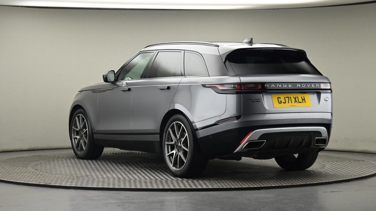 Land Rover Range Rover Velar Image 24