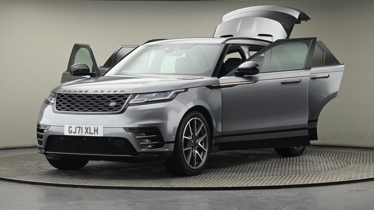 Land Rover Range Rover Velar Image 28