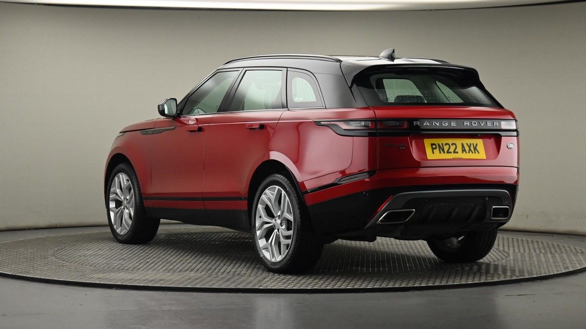 Land Rover Range Rover Velar Image 24