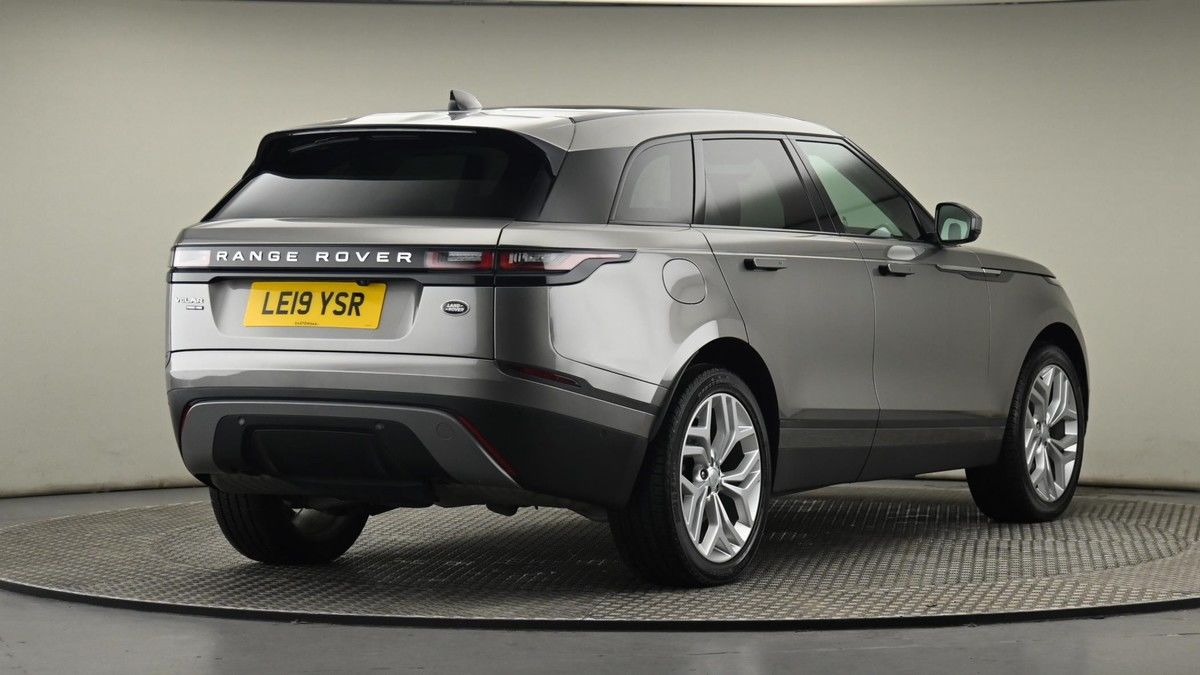 Land Rover Range Rover Velar Image 26