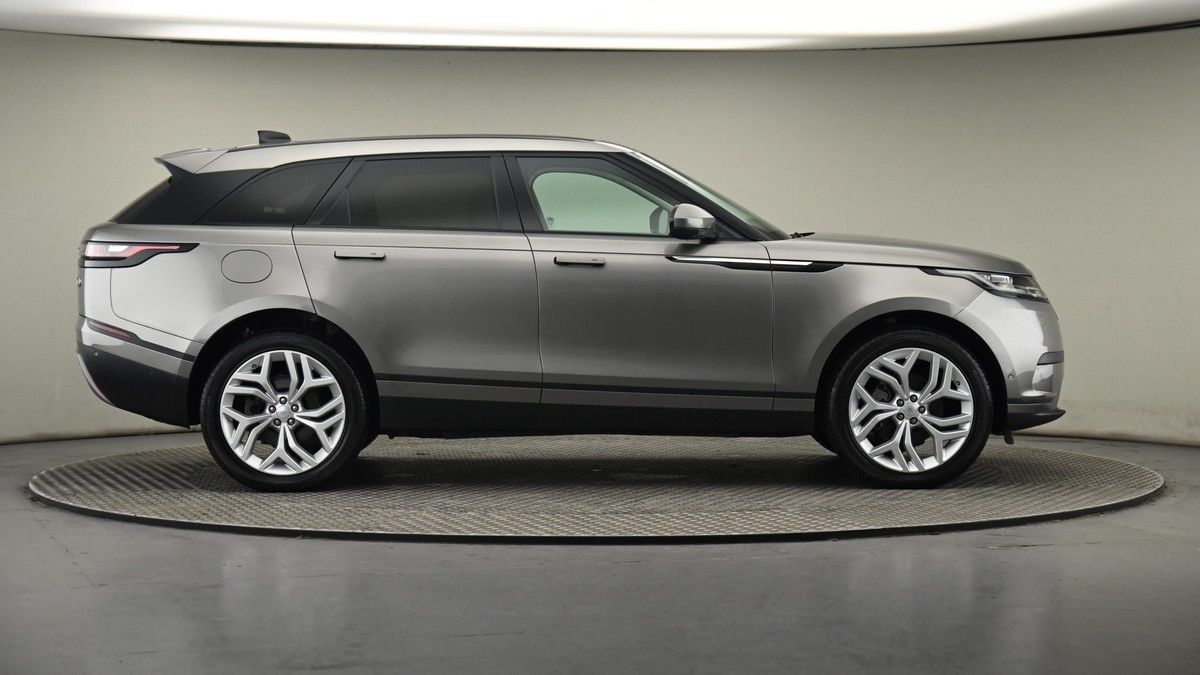 Land Rover Range Rover Velar Image 27