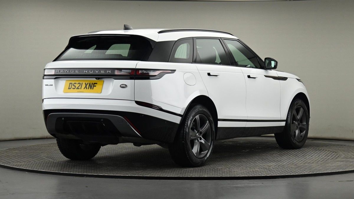 Land Rover Range Rover Velar Image 25