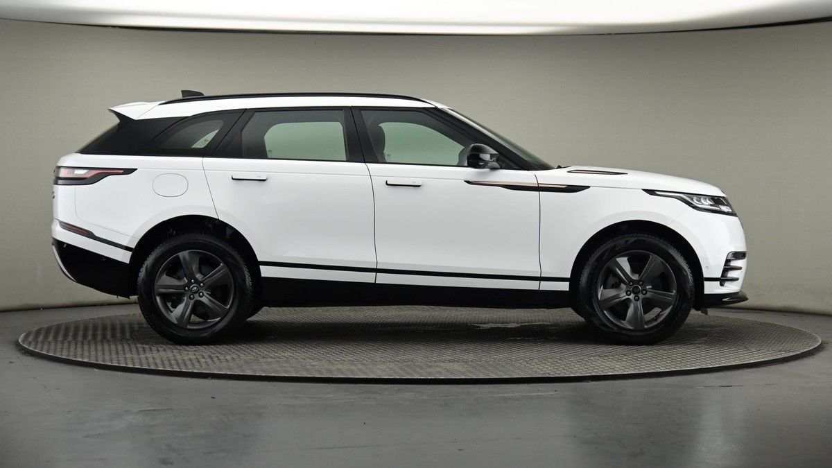 Land Rover Range Rover Velar Image 26