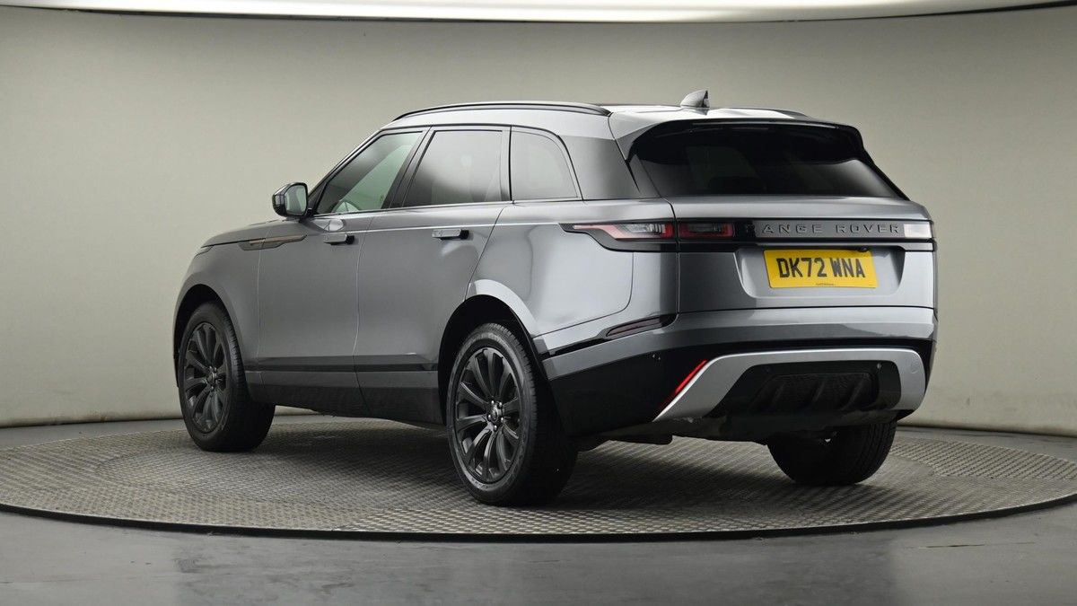 Land Rover Range Rover Velar Image 24