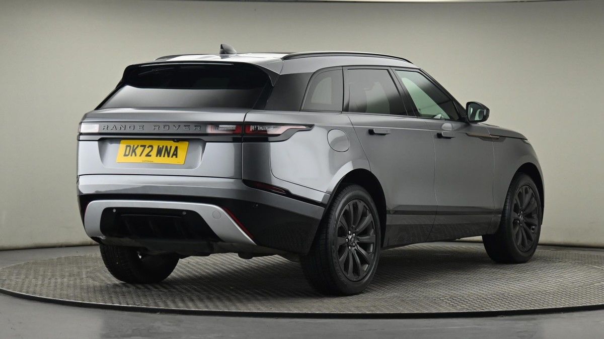 Land Rover Range Rover Velar Image 26